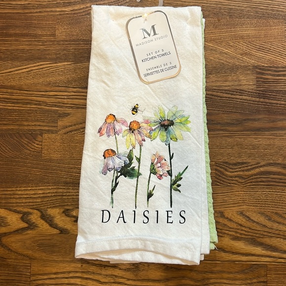 NEW 3 piece kitchen towel set - Picture 1 of 7